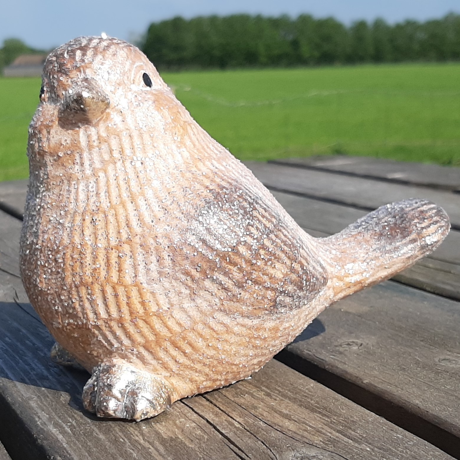 Beeldje vogel groot champagnekleur met glitters