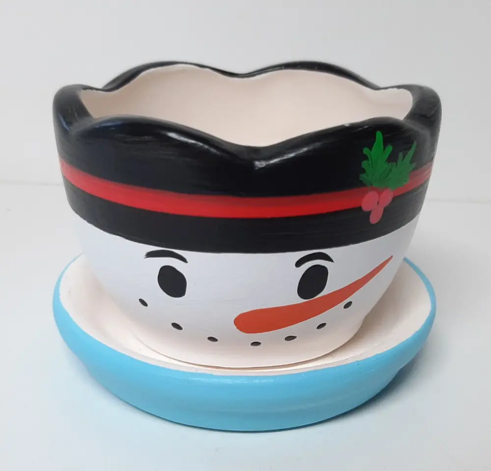 Fairtrade winter of kerst bloempotje waxinelichtje sneeuwpop met schotel rond