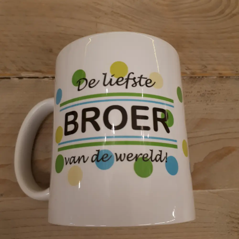 witte mok van keramiek De liefste broer van de wereld